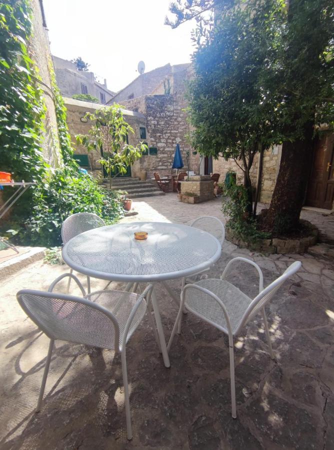 Ferienwohnung Cortile Via Sales 11 Erice Exterior foto