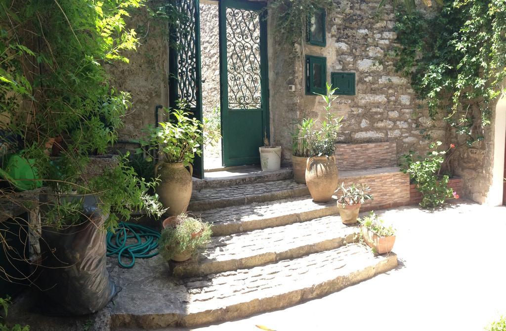 Ferienwohnung Cortile Via Sales 11 Erice Zimmer foto